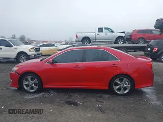2014 Toyota Camry L with VIN 4T1BF1FK8EU842134, listed as a IAAI auction lot 41500515 with 147,156 mi miles. Bid and sale history available at carsss.com. Image 14.