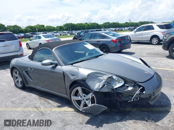 2007 Porsche Boxster z VIN WP0CA29877U710966, wystawiony jako IAAI lot #39794748 z przebiegiem 147 803 mil mil oraz . Historia ofert i sprzedaży dostępna na DreamBid. Obrazek 6.