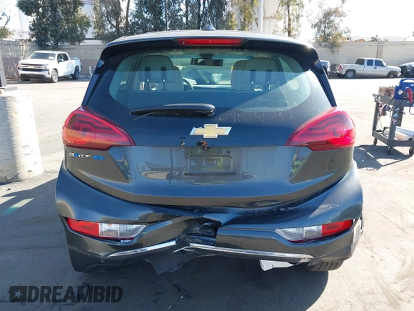 2020 Chevrolet Bolt EV LT z VIN 1G1FY6S05L4135290, wystawiony jako IAAI lot #41598059 z przebiegiem 46 938 mil mil oraz . Historia ofert i sprzedaży dostępna na DreamBid. Obrazek 16.