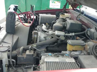 1999 Chevrolet Suburban с VIN 1GBFK16R5XJ335005, выставлен на аукционе IAAI как лот 42542755 с пробегом 200 599 миль миль и . История ставок и продаж доступна на DreamBid. Изображение 13.