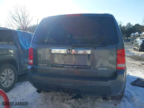 2011 Honda Pilot EX-L with VIN 5FNYF4H53BB009871, listed as a IAAI auction lot 41610433 with 203,671 mi miles. Bid and sale history available at carsss.com. Image 16.