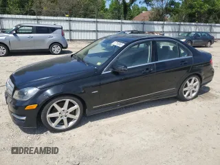 2012 Mercedes-Benz C 250 Sport z VIN WDDGF4HB9CR207602, wystawiony jako Copart lot #57763065 z przebiegiem 103 076 mil mil oraz Czysty tytuł • Clean title. Historia ofert i sprzedaży dostępna na DreamBid. Obrazek 1.