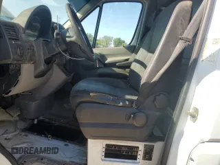 2012 Freightliner Sprinter with VIN WDYPE7CC2C5629057, listed as a Copart auction lot 70381554 with 364,548 mi miles and Clean Title. Bid and sale history available at DreamBid. Image 7.