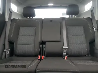2024 GMC Terrain SLE z VIN 3GKALTEG5RL306490, wystawiony jako Copart lot #61090425 z przebiegiem 27 890 mil mil oraz Czysty tytuł • Clean title. Historia ofert i sprzedaży dostępna na DreamBid. Obrazek 10.