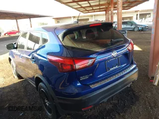 2017 Nissan Rogue S z VIN JN1BJ1CP0HW004324, wystawiony jako IAAI lot #41462611 z przebiegiem 50 488 mil mil oraz . Historia ofert i sprzedaży dostępna na DreamBid. Obrazek 3.