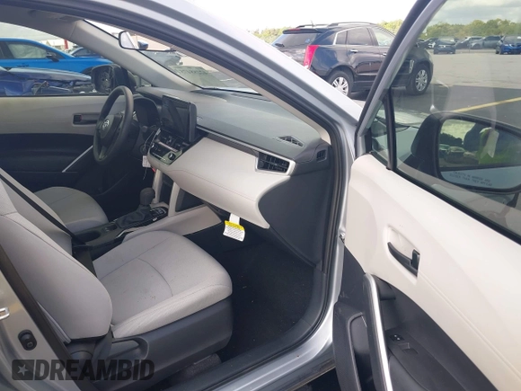 2024 Toyota Corolla Cross L with VIN 7MUAAAAG2RV116884, listed as a IAAI auction lot 42288475 with 10,539 mi miles and . Bid and sale history available at DreamBid. Image 5.