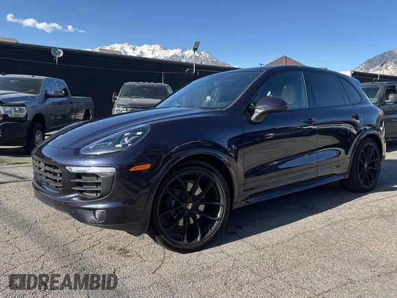 2018 Porsche Cayenne с VIN WP1AA2A22JKA07419, выставлен на аукционе Copart как лот 55361725 с пробегом 26 908 миль миль и Списание • Salvage title. История ставок и продаж доступна на DreamBid. Изображение 2.