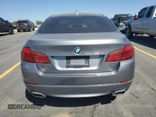 2011 BMW 5 Series 550i z VIN WBAFR9C52BC618124, wystawiony jako Copart lot #60330665 z przebiegiem 82 674 mil mil oraz Czysty tytuł • Clean title. Historia ofert i sprzedaży dostępna na DreamBid. Obrazek 6.