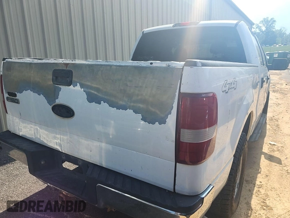 2006 Ford F-150 XLT z VIN 1FTRW14W86KB70923, wystawiony jako IAAI lot #42852626 z przebiegiem 126 037 mil mil oraz . Historia ofert i sprzedaży dostępna na DreamBid. Obrazek 33.