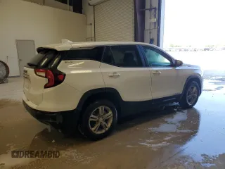2022 GMC Terrain SLE with VIN 3GKALMEV5NL274672, listed as a Copart auction lot 52748315 with 104,547 mi miles and Clean Title. Bid and sale history available at carsss.com. Image 3.