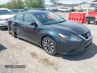2017 Nissan Altima SV z VIN 1N4AL3AP5HC222638, wystawiony jako IAAI lot #42076343 z przebiegiem 188 938 mil mil oraz . Historia ofert i sprzedaży dostępna na DreamBid. Obrazek 1.