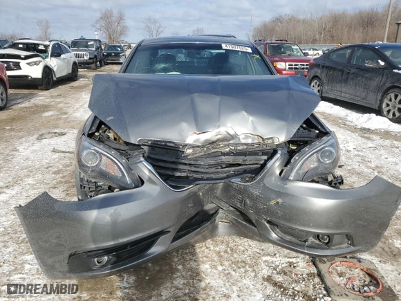 2011 Chrysler 200 S with VIN 1C3BC8FG2BN577576, listed as a Copart auction lot 41507525 with 212,175 mi miles and Salvage Title. Bid and sale history available at carsss.com. Image 5.