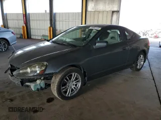 2005 Acura RSX z VIN JH4DC53855S015630, wystawiony jako Copart lot #46682125 z przebiegiem 138 779 mil mil oraz Szkoda całkowita • Salvage title. Historia ofert i sprzedaży dostępna na DreamBid. Obrazek 1.