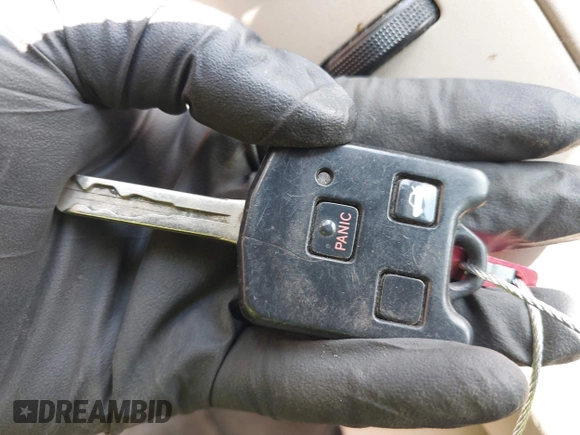 2002 Lexus ES 300 с VIN JTHBF30G525020660, выставлен на аукционе IAAI как лот 42470421 с пробегом 215 802 миль миль и . История ставок и продаж доступна на DreamBid. Изображение 11.