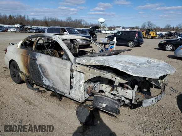 2013 BMW 3 Series 328i z VIN WBAKE5C55DJ107511, wystawiony jako Copart lot #47297595 z przebiegiem Nie podano mil oraz Szkoda całkowita • Salvage title. Historia ofert i sprzedaży dostępna na DreamBid. Obrazek 4.