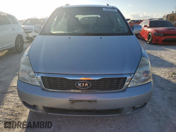 2011 Kia Sedona EX with VIN KNDMH4C72B6393042, listed as a Copart auction lot 78576884 with 240,348 mi miles and Salvage Title. Bid and sale history available at carsss.com. Image 5.