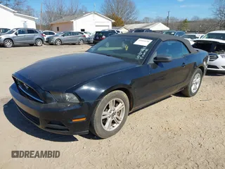 2014 Ford Mustang V6 with VIN 1ZVBP8EM3E5213160, listed as a IAAI auction lot 41664430 with 184,862 mi miles. Bid and sale history available at carsss.com. Image 23.
