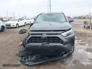 2024 Toyota RAV4 XLE with VIN 2T3P1RFV9RC420577, listed as a IAAI auction lot 41167275 with 30,309 mi miles. Bid and sale history available at carsss.com. Image 12.