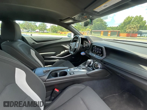 2021 Chevrolet Camaro 1LT with VIN 1G1FB1RS0M0109877, listed as a Copart auction lot 57296035 with 26,486 mi miles and Salvage title. Bid and sale history available at DreamBid. Image 5.