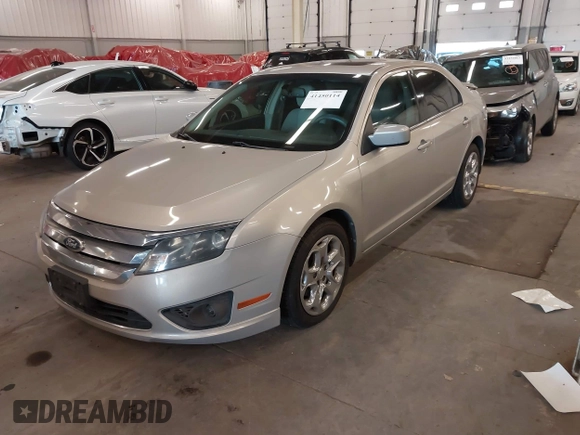 2010 Ford Fusion SE with VIN 3FAHP0HA7AR280793, listed as a IAAI auction lot 41450114 with 137,800 mi miles. Bid and sale history available at carsss.com. Image 2.