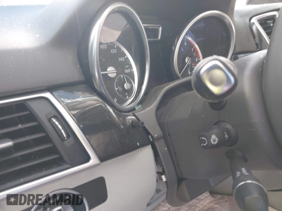 2015 Mercedes-Benz M 350 with VIN 4JGDA5HB4FA595001, listed as a IAAI auction lot 40765975 with Not provided miles and . Bid and sale history available at DreamBid. Image 7.