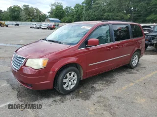 2010 Chrysler Town & Country Touring z VIN 2A4RR5D18AR337479, wystawiony jako Copart lot #56578565 z przebiegiem 169 805 mil mil oraz Szkoda całkowita • Salvage title. Historia ofert i sprzedaży dostępna na DreamBid. Obrazek 1.