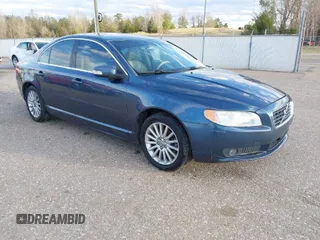 2008 Volvo S80 3.2L with VIN YV1AS982081072485, listed as a IAAI auction lot 41687898 with 1 mi miles. Bid and sale history available at carsss.com. Image 1.
