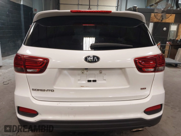 2019 Kia Sorento LX with VIN 5XYPGDA38KG558444, listed as a IAAI auction lot 41303905 with 148,567 mi miles. Bid and sale history available at carsss.com. Image 17.