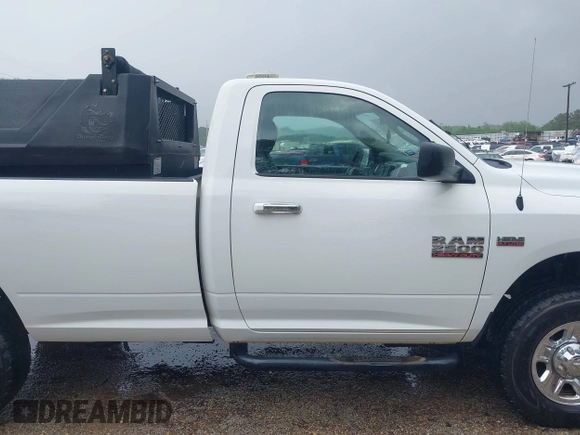 2017 Ram 2500 z VIN 3C6LR5BT6HG683506, wystawiony jako IAAI lot #41934017 z przebiegiem 68 942 mil mil oraz . Historia ofert i sprzedaży dostępna na DreamBid. Obrazek 13.