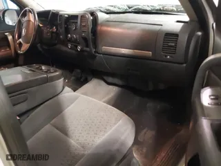 2007 Chevrolet Silverado 1500 LT w/1LT with VIN 3GCEK13M87G511191, listed as a IAAI auction lot 41370943 with 239,378 mi miles. Bid and sale history available at carsss.com. Image 5.