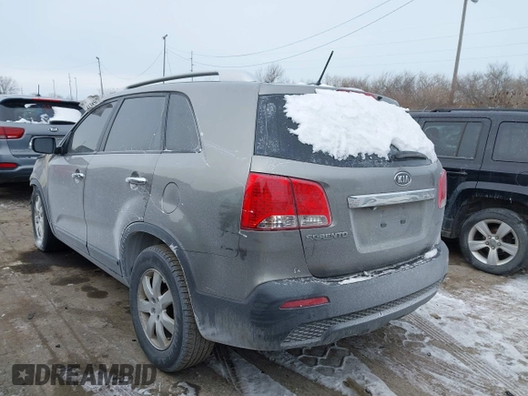 2011 Kia Sorento LX with VIN 5XYKT4A11BG043208, listed as a IAAI auction lot 41385671 with 1 mi miles. Bid and sale history available at carsss.com. Image 3.