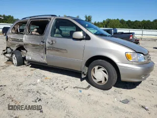 2003 Toyota Sienna LE with VIN 4T3ZF13C83U511540, listed as a Copart auction lot 70905154 with 327,206 mi miles and Salvage Title. Bid and sale history available at carsss.com. Image 4.