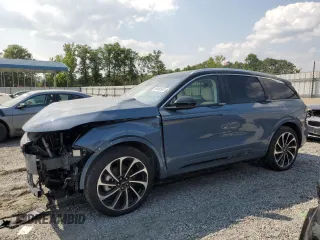 2025 Lincoln Nautilus z VIN 5LMPJ9J49SJ900032, wystawiony jako Copart lot #59480565 z przebiegiem 1 860 mil mil oraz Szkoda całkowita • Salvage title. Historia ofert i sprzedaży dostępna na DreamBid. Obrazek 1.