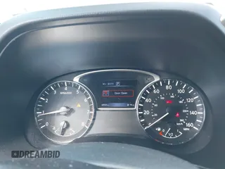 2017 Nissan Pathfinder SV z VIN 5N1DR2MM8HC683314, wystawiony jako IAAI lot #42013028 z przebiegiem 68 920 mil mil oraz . Historia ofert i sprzedaży dostępna na DreamBid. Obrazek 7.