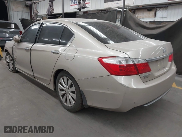2013 Honda Accord Sdn EX-L with VIN 1HGCR2F84DA093540, listed as a IAAI auction lot 41933156 with 63,100 mi miles. Bid and sale history available at carsss.com. Image 3.