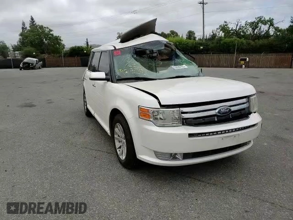 2009 Ford Flex SEL z VIN 2FMDK52C29BA15526, wystawiony jako Copart lot #53630793 z przebiegiem Nie podano mil oraz Szkoda całkowita • Salvage title. Historia ofert i sprzedaży dostępna na DreamBid. Obrazek 12.