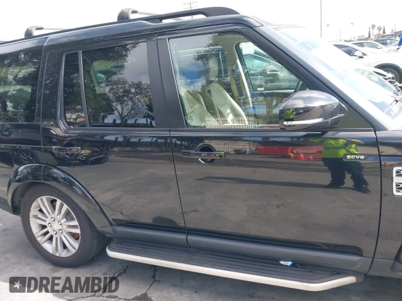 2016 Land Rover LR4 HSE Lux z VIN SALAK2V68GA794735, wystawiony jako IAAI lot #41582134 z przebiegiem Nie podano mil oraz . Historia ofert i sprzedaży dostępna na DreamBid. Obrazek 14.