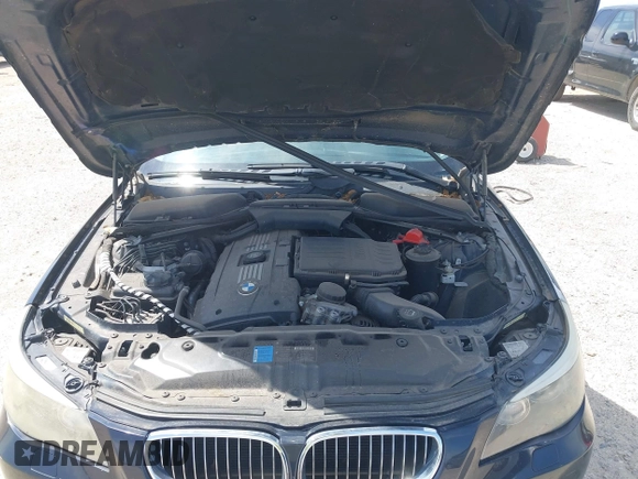 2009 BMW 5 Series 535i xDrive z VIN WBANV93519C133586, wystawiony jako IAAI lot #42377442 z przebiegiem 210 243 mil mil oraz . Historia ofert i sprzedaży dostępna na DreamBid. Obrazek 10.