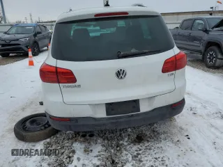 2017 Volkswagen Tiguan Wolfsburg Edition z VIN WVGRV7AX6HW506983, wystawiony jako Copart lot #88631575 z przebiegiem Nie podano mil oraz Szkoda całkowita • Salvage title. Historia ofert i sprzedaży dostępna na DreamBid. Obrazek 6.