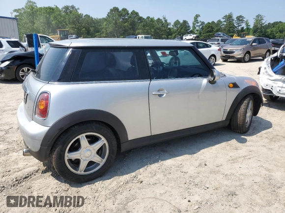 2010 MINI Hardtop с VIN WMWMF3C5XATZ25066, выставлен на аукционе Copart как лот 60396455 с пробегом 140 888 миль миль и Чистый • Clean title. История ставок и продаж доступна на DreamBid. Изображение 3.