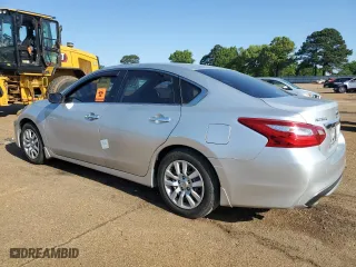 2016 Nissan Altima 2.5 S with VIN 1N4AL3AP7GC119008, listed as a Copart auction lot 52349035 with 87,610 mi miles and Salvage Title. Bid and sale history available at carsss.com. Image 2.