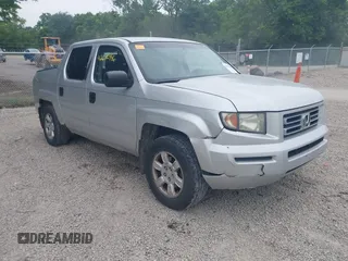 2008 Honda Ridgeline RT with VIN 2HJYK162X8H500388, listed as a IAAI auction lot 42670946 with 245,660 mi miles and . Bid and sale history available at DreamBid. Image 1.