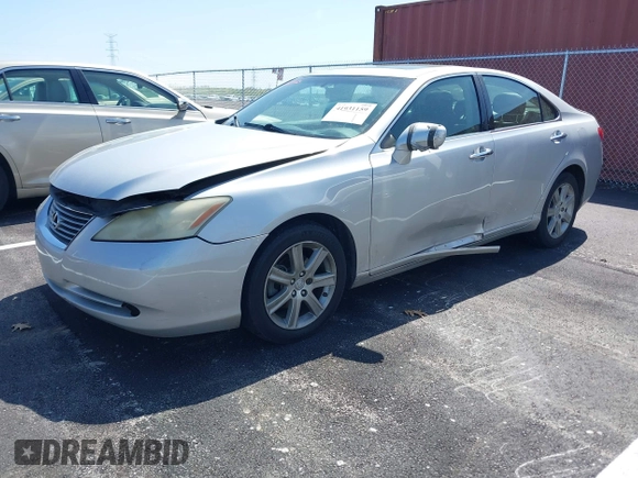 2008 Lexus ES 350 with VIN JTHBJ46G982221631, listed as a IAAI auction lot 41931159 with 303,492 mi miles. Bid and sale history available at carsss.com. Image 2.