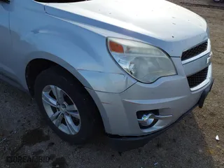 2012 Chevrolet Equinox LT w/2LT with VIN 2GNFLPE58C6310933, listed as a IAAI auction lot 41602733 with 271,815 mi miles. Bid and sale history available at carsss.com. Image 6.