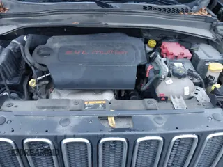 2018 Jeep Renegade Latitude with VIN ZACCJABB9JPJ34769, listed as a IAAI auction lot 41186972 with 204,900 mi miles. Bid and sale history available at carsss.com. Image 10.