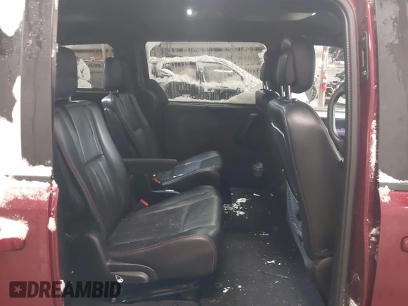2019 Dodge Grand Caravan GT with VIN 2C4RDGEG3KR535665, listed as a IAAI auction lot 41564437 with 128,016 mi miles and . Bid and sale history available at DreamBid. Image 8.