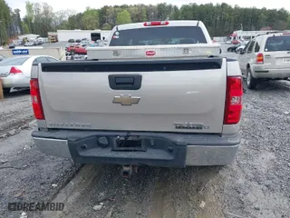 2008 Chevrolet Silverado 1500 LTZ with VIN 3GCEC13J68G145249, listed as a IAAI auction lot 41927560 with 252,141 mi miles. Bid and sale history available at carsss.com. Image 16.