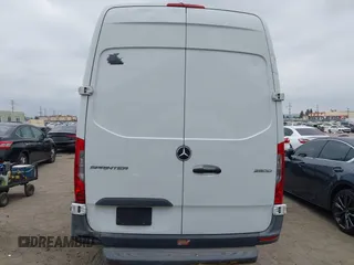 2021 Mercedes-Benz Sprinter Cargo with VIN W1W40CHY4MT054679, listed as a IAAI auction lot 42078941 with 148,214 mi miles. Bid and sale history available at carsss.com. Image 16.