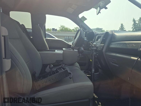 2019 Ford F-250 XL с VIN 1FT7X2B66KEG79723, выставлен на аукционе IAAI как лот 42571486 с пробегом 80 924 миль миль и . История ставок и продаж доступна на DreamBid. Изображение 16.
