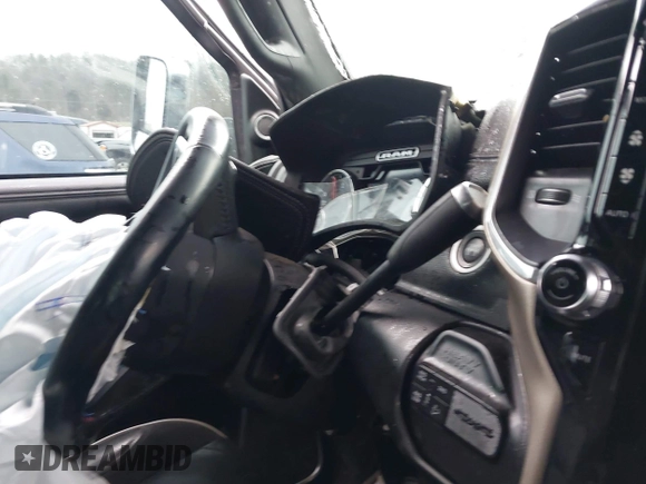 2019 Ram 2500 Laramie with VIN 3C6UR5NL9KG588980, listed as a IAAI auction lot 41299311 with 1 mi miles. Bid and sale history available at carsss.com. Image 7.
